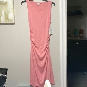 Elegant Pink Sleeveless Dress